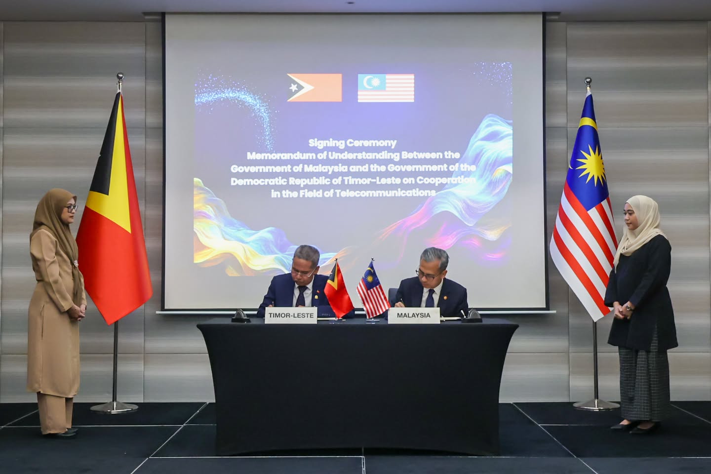 𝐓𝐈𝐌𝐎𝐑-𝐋𝐄𝐒𝐓𝐄 – 𝐌𝐀𝐋Á𝐙𝐈𝐀 𝐀𝐒𝐈𝐍𝐀 𝐌𝐎𝐔 𝐇𝐀𝐌𝐄𝐓𝐈𝐍 𝐑𝐄𝐋𝐀𝐒𝐀𝐔𝐍 𝐁𝐈𝐋𝐀𝐓𝐄𝐑Á𝐋 𝐈𝐇𝐀 𝐒𝐄𝐓Ó𝐑 𝐓𝐄𝐋𝐄𝐊𝐎𝐌𝐔𝐍𝐈𝐊𝐀𝐒𝐀𝐔𝐍 𝐍𝐄’𝐁É 𝐊𝐑Í𝐓𝐈𝐊𝐔 𝐍𝐎 𝐓𝐑𝐀𝐍𝐒𝐅𝐎𝐑𝐌𝐀𝐓𝐈𝐕𝐔 𝐅𝐔𝐓𝐔𝐑𝐔 𝐃𝐈𝐉𝐈𝐓Á𝐋.