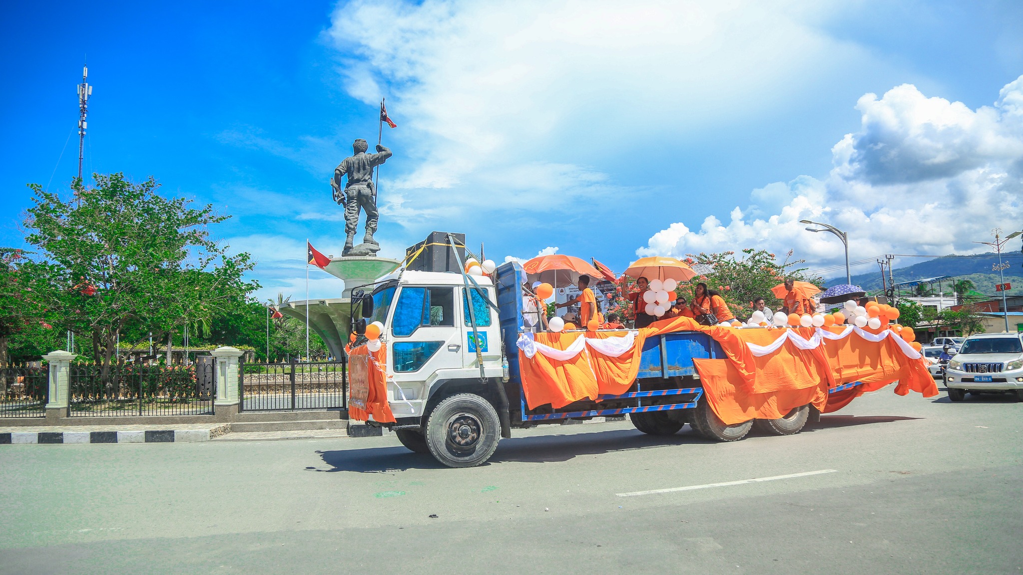 ENSERAMENTU KAMPAÑA LORON 16 ATIVISMU SEKRETARIA ESTADU BA IGUALDADE HAMUTUK HO PARSEIRU SAVE SIRA, REALIZA MARCA IGUALDADE HUSI ROTUNDA TO’O IHA TASI-3