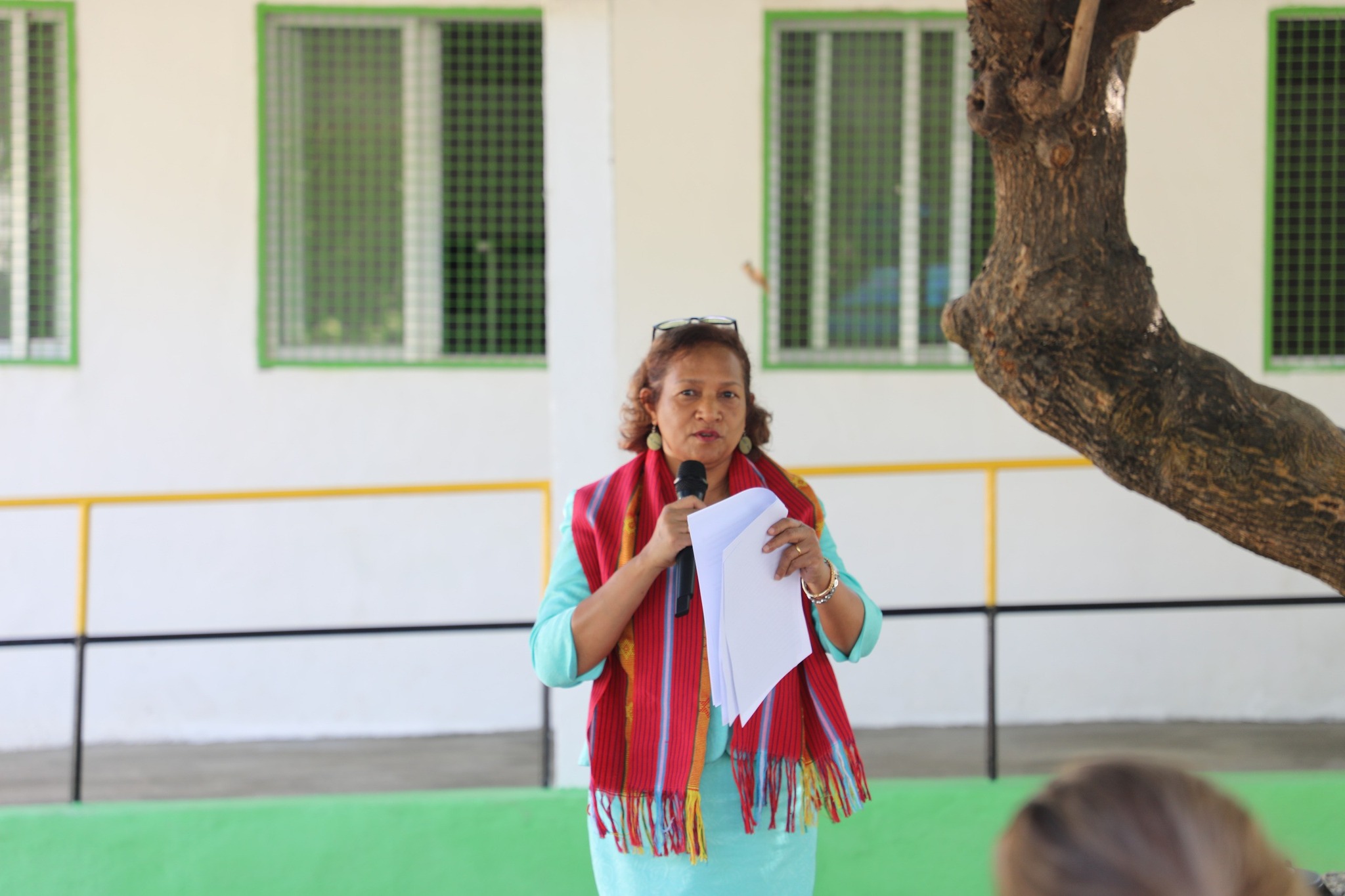 MINISTRA EDUKASAUN PARTISIPA IHA SERIMÓNIA ENTREGA REHABLITASAUN NO KONSTRUSAUN ASESIBILIDADE BA SENTRU REKURSU EDUKASAUN INKLUZIVU TAIBESSI