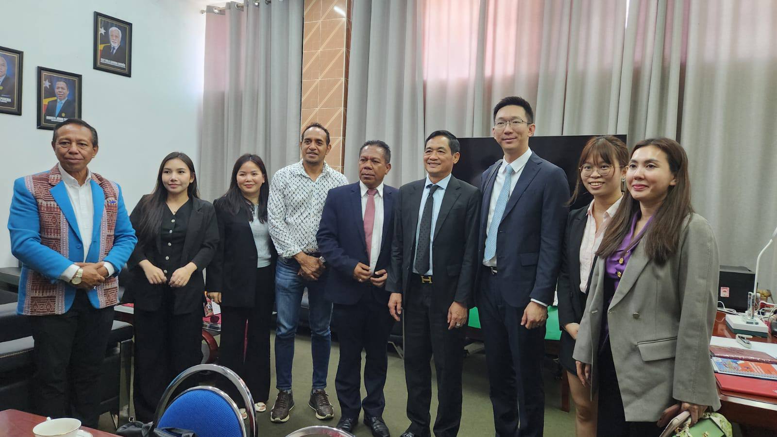 𝐕𝐢𝐬𝐞-𝐌𝐢𝐧𝐢𝐬𝐭𝐫𝐮 𝐊𝐨𝐦𝐞𝐫𝐬𝐢𝐮 𝐧𝐨 𝐈𝐧𝐝𝐮𝐬𝐭𝐫𝐢𝐚 𝐡𝐚𝐥𝐨 𝐑𝐞𝐮𝐧𝐢𝐮𝐚𝐧 𝐡𝐨 𝐈𝐧𝐜𝐚𝐧𝐭𝐨 𝐆𝐫𝐨𝐮𝐩