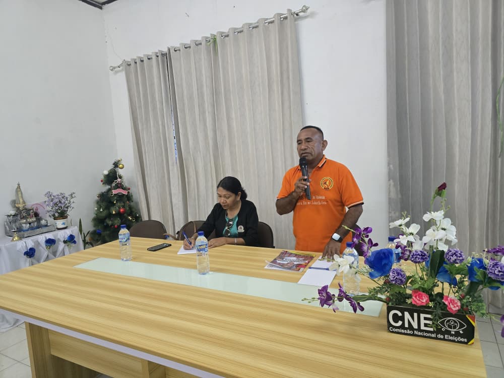 SEI HAMUTUK HO REPREZENTANTE PAM ERMERA NO PREZIDENTE AAFE REALIZA SEREMÓNIA ASINA AKORDU ENTRE ASOSIASAUN ALIANSA FETO MUNISÍPIU ERMERA (AAFE) HO GRUPU BENEFISIARIU FUNDUS HADULAS TINAN 2025 IHA MUNISÍPIU ERMERA.