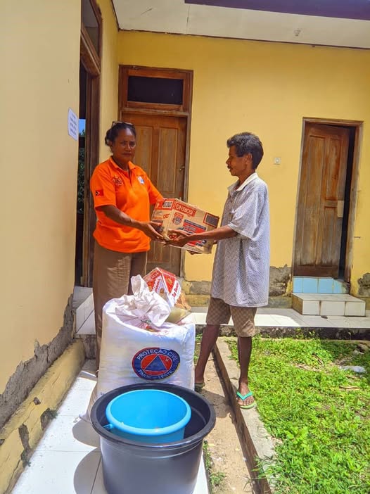 APC ERMERA LIU HUSI PONTU FOKÁL POSTU ADM. ATSABE APOIU PAKOTE EMERJÉNSIA BA VÍTIMA UMA KAIN IDA