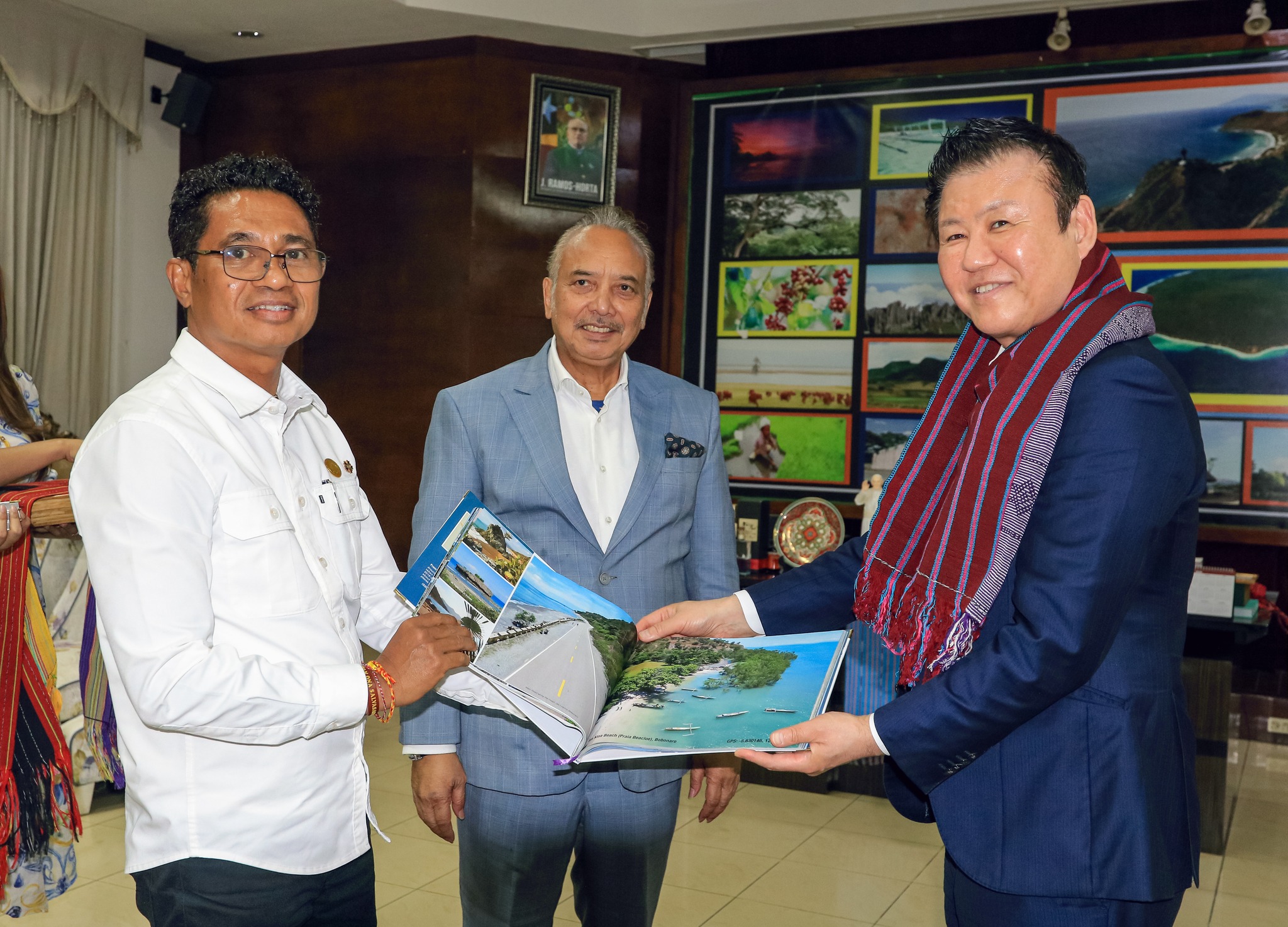 𝐕𝐢𝐬𝐞-𝐏𝐌 𝐬𝐢𝐦𝐮 𝐯𝐢𝐳𝐢𝐭𝐚 𝐡𝐮𝐬𝐢 𝐛𝐚𝐢𝐧𝐚𝐤𝐚 𝐢𝐧𝐭𝐞𝐫𝐧𝐚𝐬𝐢𝐨𝐧á𝐥 𝐧𝐞’𝐞𝐛é 𝐚𝐤𝐨𝐦𝐩𝐚ñ𝐚𝐝𝐮 𝐡𝐮𝐬𝐢 𝐕𝐢𝐬𝐞-𝐏𝐌 𝐌𝐚𝐫𝐢𝐚𝐧𝐨 𝐀𝐬𝐬𝐚𝐧𝐚𝐦𝐢 𝐒𝐚𝐛𝐢𝐧𝐨