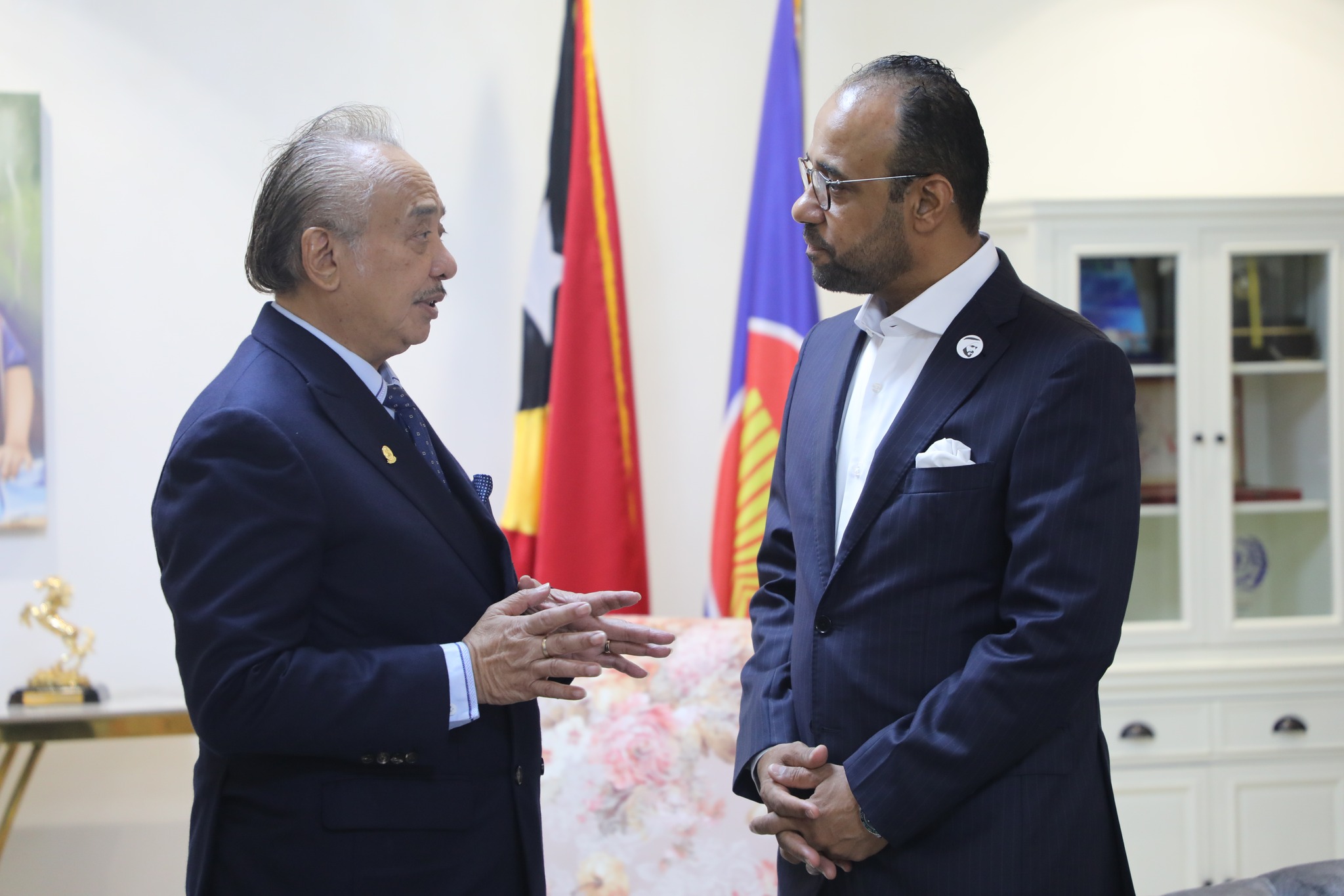 𝐕𝐢𝐬𝐞-𝐏𝐌 𝐡𝐚𝐥𝐚’𝐨 𝐞𝐧𝐤𝐨𝐧𝐭𝐫𝐮 𝐤𝐨𝐫𝐭𝐞𝐳𝐢𝐚 𝐡𝐨 𝐞𝐦𝐛𝐚𝐢𝐱𝐚𝐝ó𝐫 𝐀𝐛𝐝𝐮𝐥𝐥𝐚 𝐒𝐚𝐥𝐞𝐦 𝐀𝐥𝐃𝐡𝐚𝐡𝐞𝐫𝐢