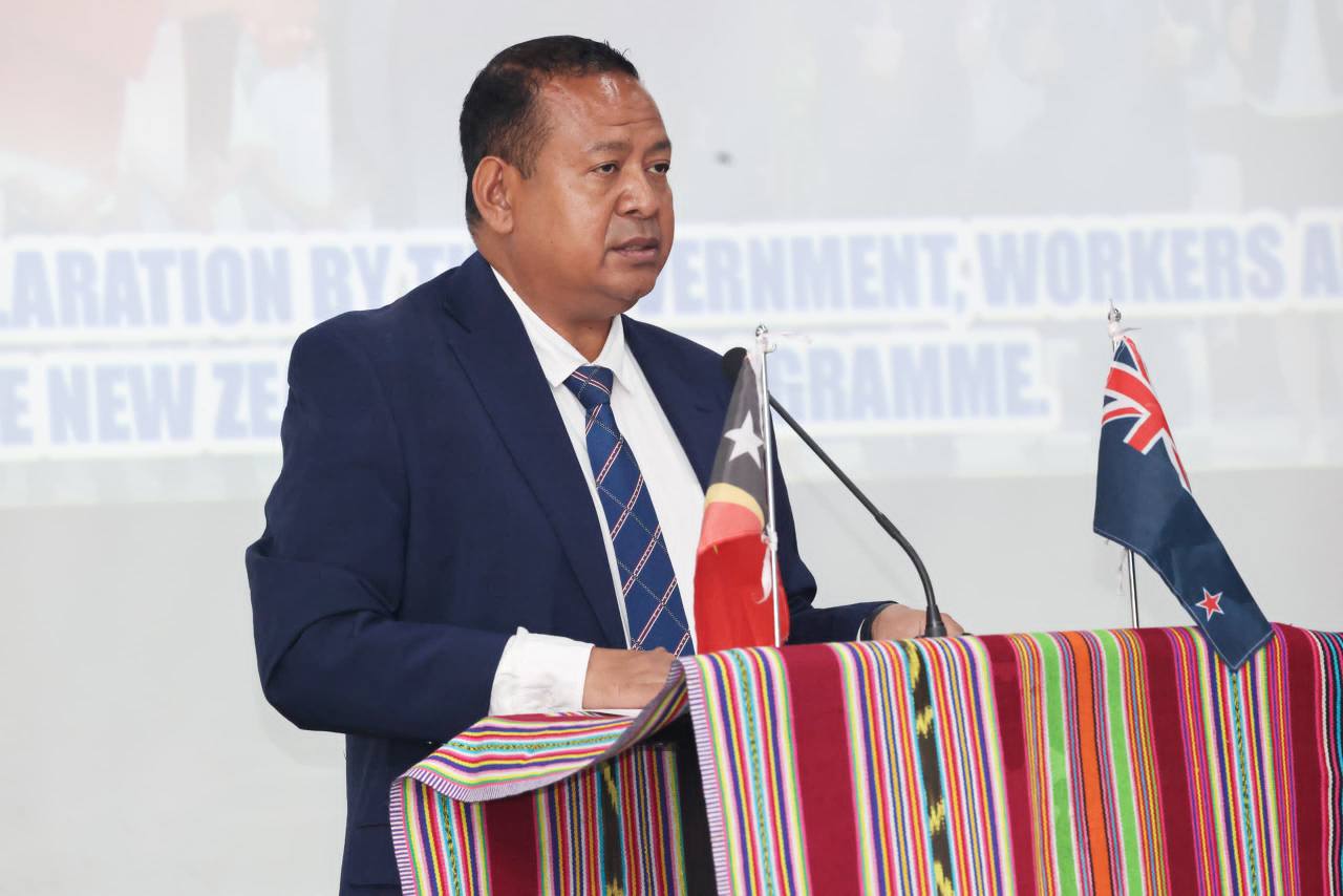 Traballadór  Timor-oan  Na'in 10 asina deklarasaun molok ba servisu iha nasaun Nova Zelândia.