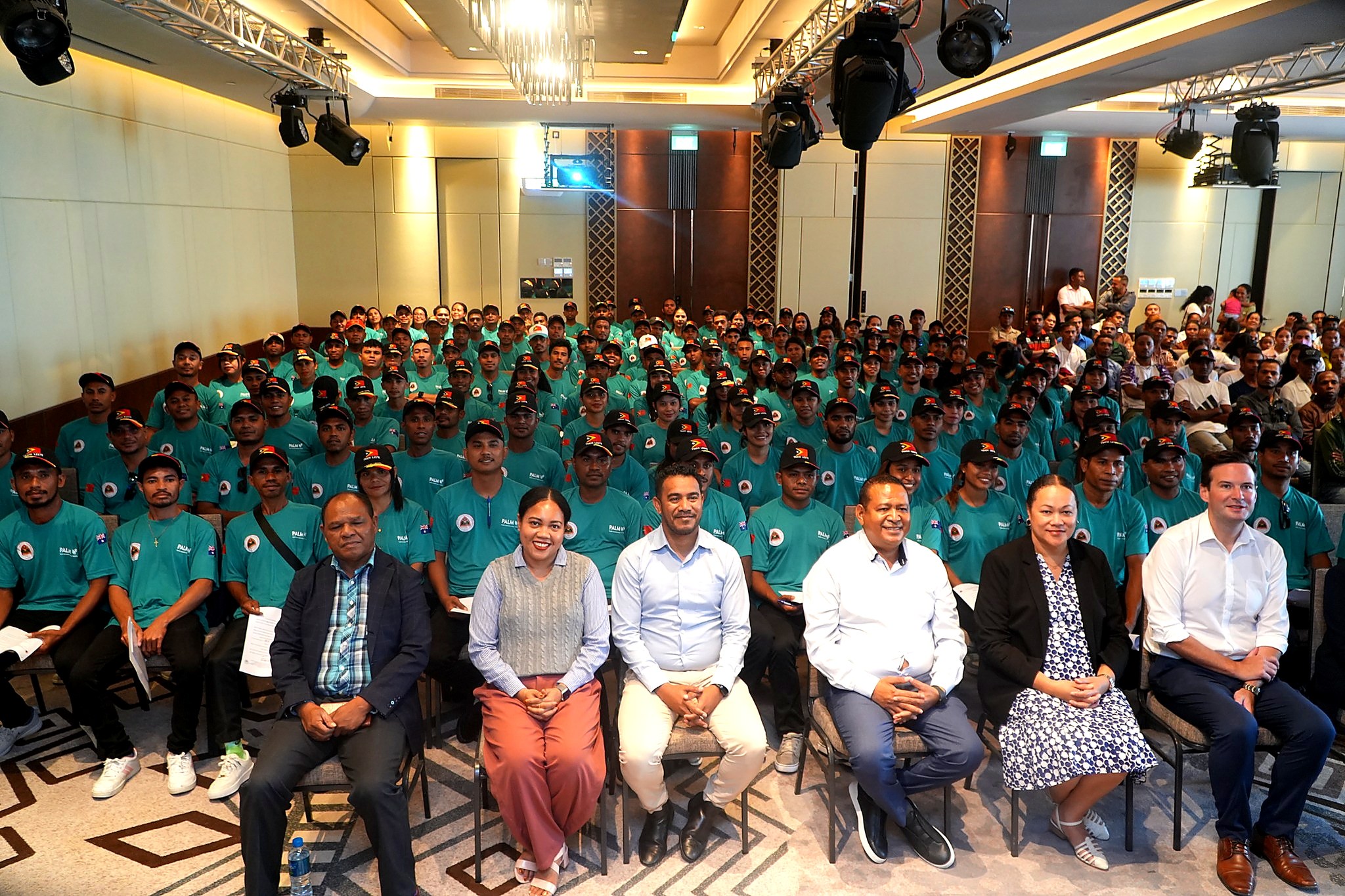 12 Marsu 2026, Sua Exelensia Sekretariu de Estadu Formasaun Professional Empregu Sr. Rogerio Araujo Mendonca L.Ed, halo despedida ofisial liu husi asina deklarasaun ba traballador PALM  nain 148 (Mane 92, Feto 61)antes sira e