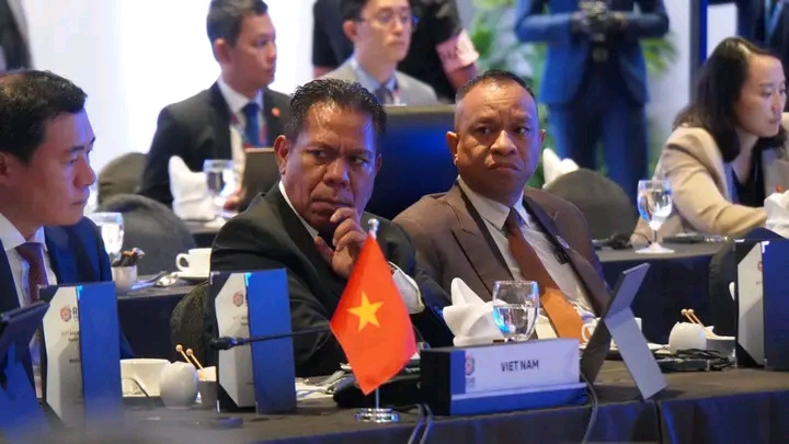 𝐊𝐨𝐧𝐬𝐮𝐥𝐭𝐚𝐬𝐚𝐮𝐧 𝐌𝐢𝐧𝐢𝐬𝐭𝐫𝐮 𝐄𝐤𝐨𝐧𝐨𝐦𝐢𝐚 𝐀𝐬𝐞𝐚𝐧-𝐏𝐥𝐮𝐬 𝐓𝐡𝐫𝐞𝐞 𝐁𝐚 𝐃𝐚𝐥𝐚-𝟐𝟖