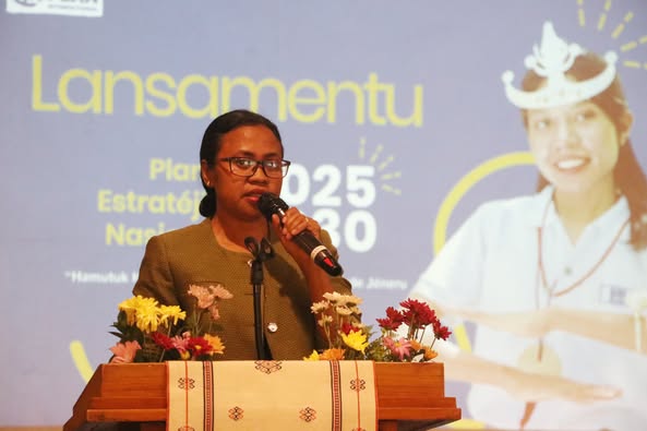 SUA EXELÉNSIA SEKRETÁRIA ESTADU BA IGUALDADE SRA. ELVINA SOUSA CARVALHO REPREZENTA SUA EXELÉNSIA VISE-PRIMEIRU-MINISTRU, MINISTRU KOORDENADÓR ASUNTU SOSIAIS NO MINISTRU DEZENVOLVIMENTU RURÁL NO ABITASAUN KOMUNITÁRIA PARTISIPA