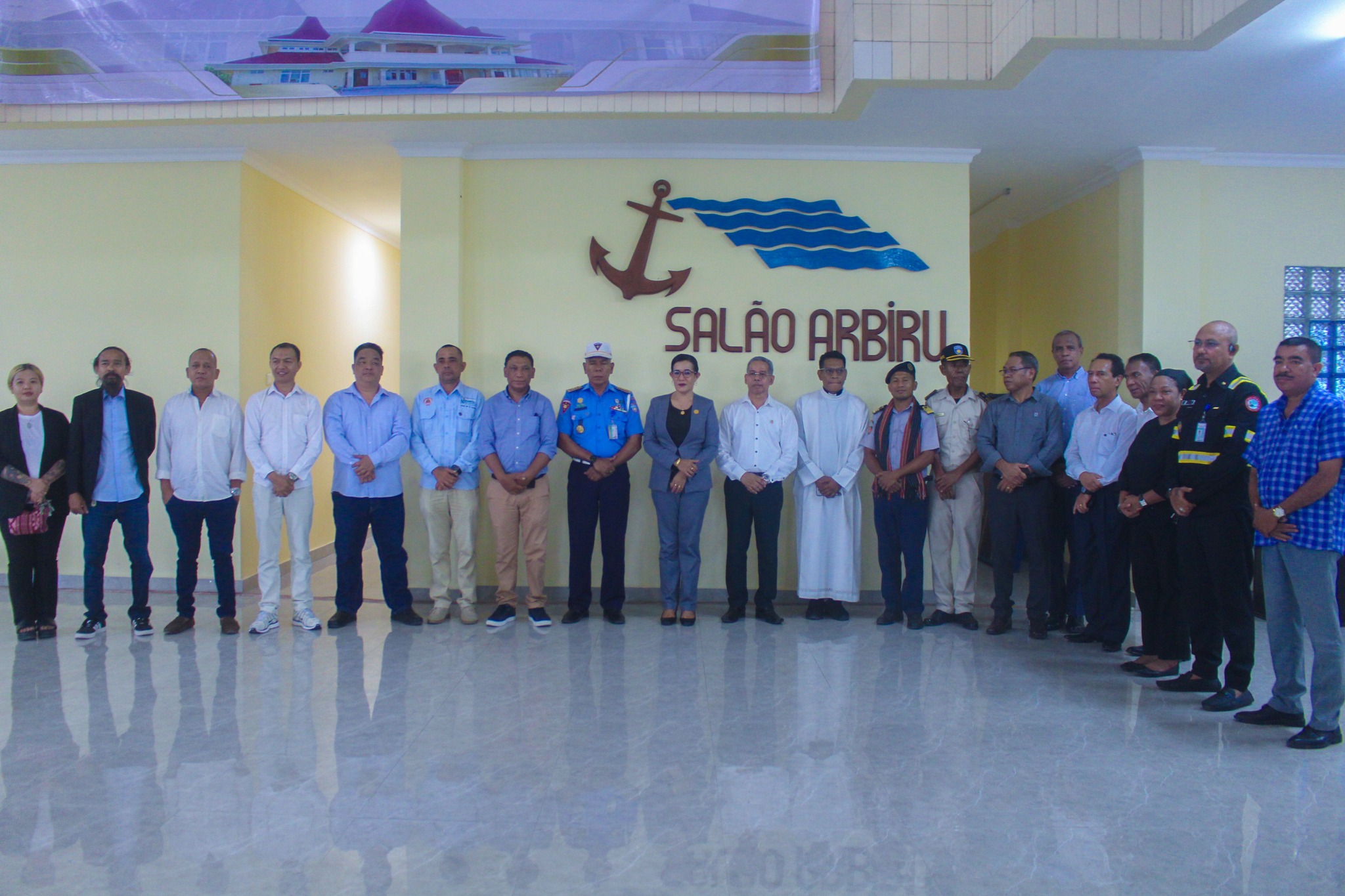 𝐊𝐎𝐌𝐏𝐀Ñ𝐀 𝐈𝐑𝐌𝐀𝐔𝐍 𝐒𝐀𝐍𝐃𝐎𝐁𝐄 𝐄𝐍𝐓𝐑𝐄𝐆𝐀 𝐑𝐄H𝐀𝐁𝐈𝐋𝐈𝐓𝐀𝐒𝐀𝐔𝐍 𝐓𝐄𝐑𝐌𝐈𝐍Á𝐋 𝐏𝐀𝐒𝐀𝐉𝐄𝐈𝐑𝐔 𝐁Á 𝐌𝐈𝐍𝐈𝐒𝐓É𝐑𝐈𝐔 𝐓𝐑𝐀𝐍𝐒𝐏𝐎𝐑𝐓𝐄 𝐍𝐎 𝐊𝐎𝐌𝐔𝐍𝐈𝐊𝐀𝐒𝐀𝐔𝐍.