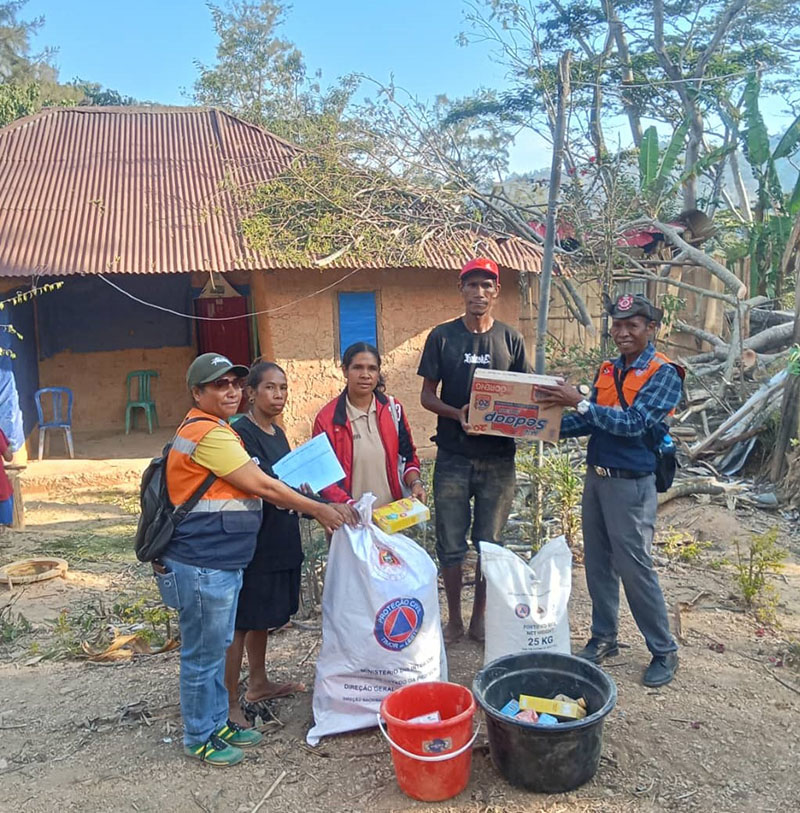 APC MUNISÍPIU AILEU HAMUTUK HO KORPU BOMBEIROS TESI AI SAMTUKU NE’EBÉ TOHAR HANEHAN DOMINGOS CORTEREAL NIA UMA