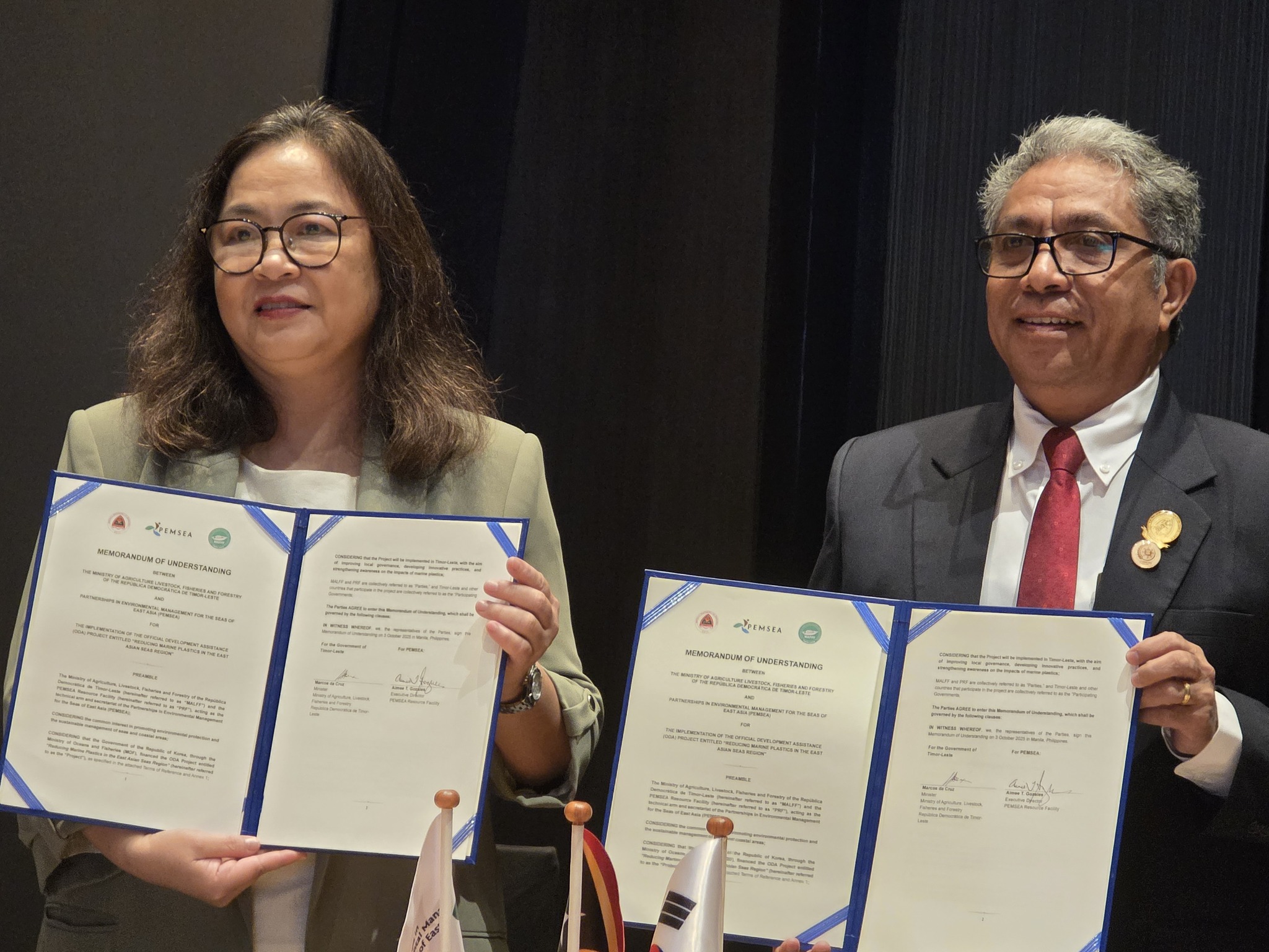 Ministru MAPPF Asina MoU ho Diretóra Ezekutivu PEMSEA Projetu Ba Redusaun ba Poluisaun Plastiku Iha TL