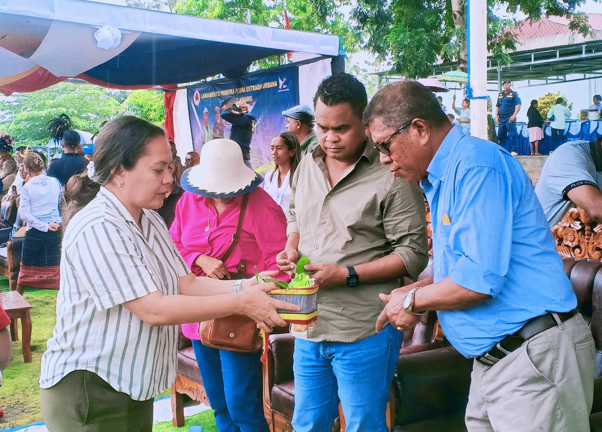 AINARO OAN SIMU LANSAMENTU PROJETU REABILITASAUN ESTRADA URBANA HO KONTENTE