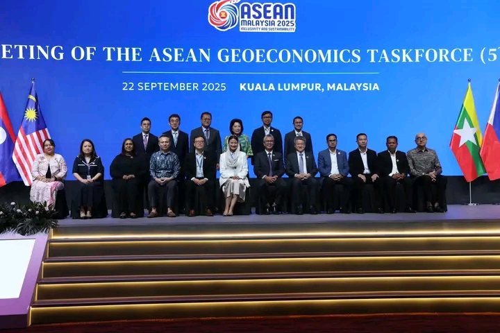 𝐑𝐞𝐩𝐫𝐞𝐳𝐞𝐧𝐭𝐚 𝐄𝐬𝐭𝐚𝐝𝐮 𝐌𝐞𝐦𝐛𝐫𝐮 𝐀𝐒𝐄𝐀𝐍 𝐡𝐚𝐥𝐚❜𝐨 𝐒𝐨𝐫𝐮𝐦𝐮𝐭𝐮 𝐛𝐚 𝟓𝐭𝐡 𝐀𝐆𝐓𝐅