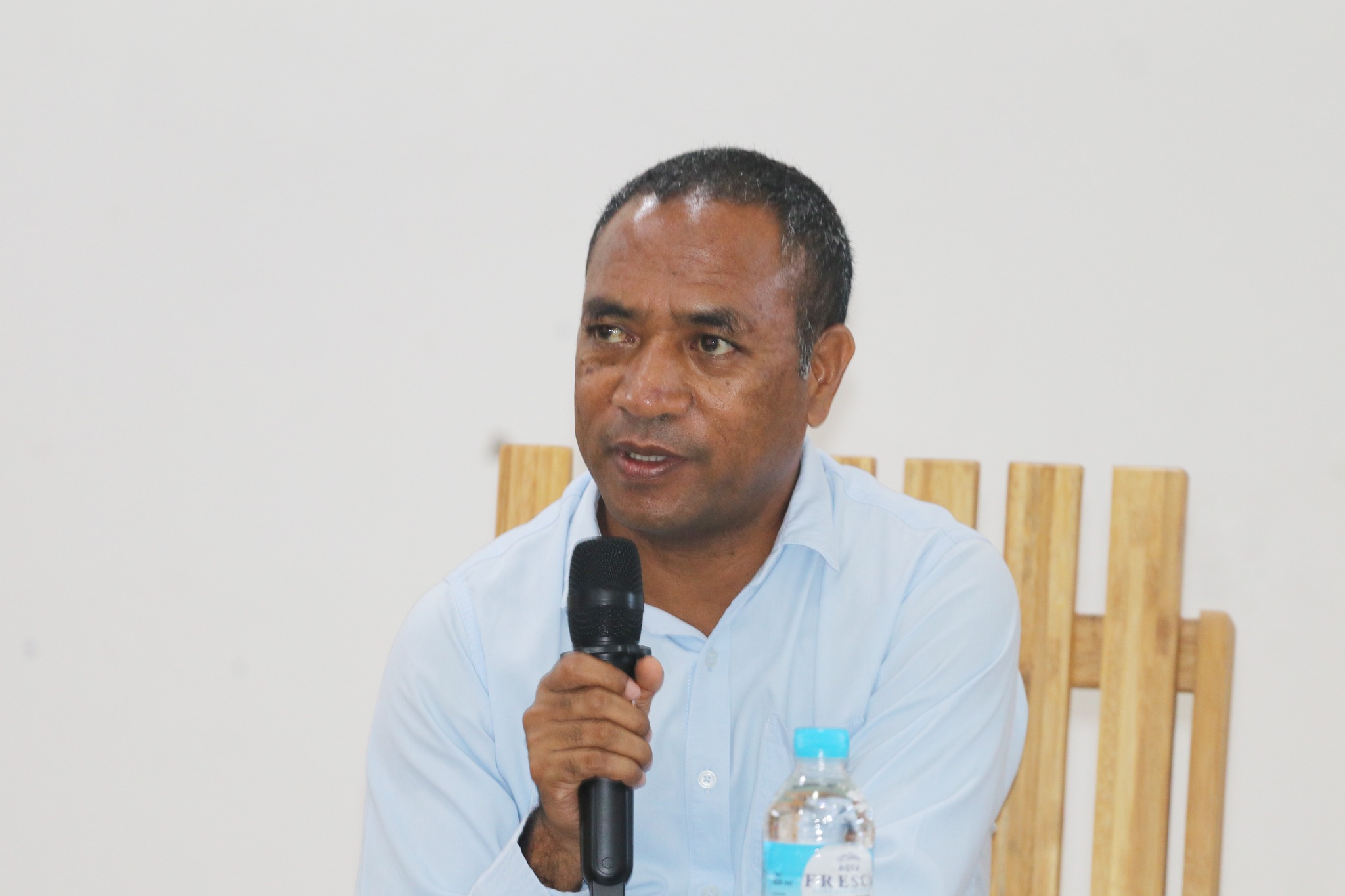 SEI FÓ FORMASAUN LIAN JESTUAL BA FUNSIONÁRIU/A SIRA