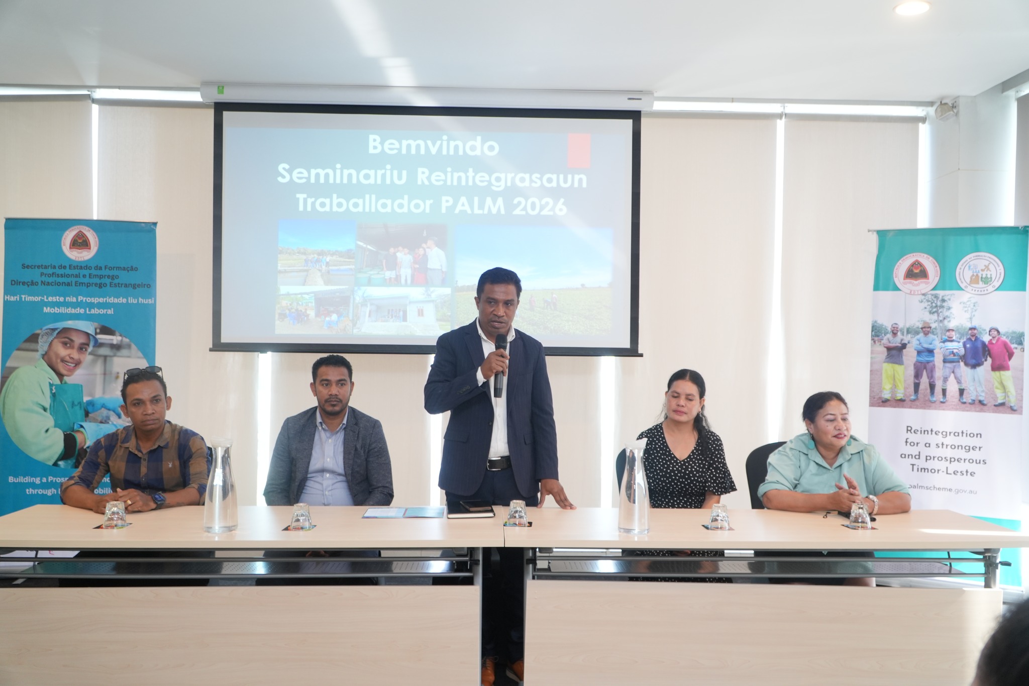 Iha loron 12-13 Fevereiru, SEFOPE-DNEE hala’o atividade semináriu workshop Reintegrassaun regular ba trabalhadór retornu PALM nain 30, inklui família husi trabalhadór nain 30.