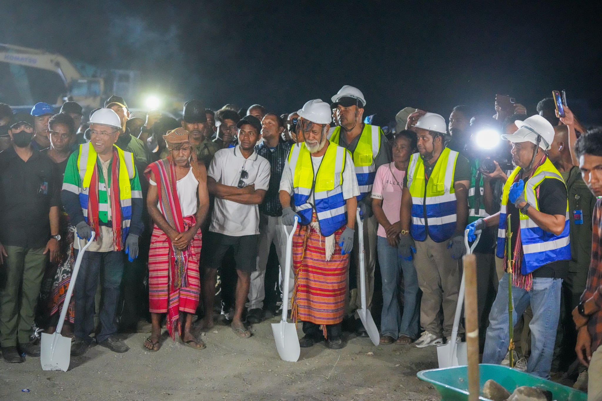 𝐏𝐌 𝐗𝐀𝐍𝐀𝐍𝐀 𝐇𝐀𝐓𝐔𝐑 𝐅𝐀𝐓𝐔𝐊 𝐃𝐀𝐇𝐔𝐋𝐔𝐊 𝐁Á 𝐊𝐎𝐍𝐒𝐓𝐔𝐑𝐒𝐀𝐔𝐍 𝐏𝐎𝐍𝐓𝐄 𝐖𝐄-𝐋𝐎𝐋𝐎.