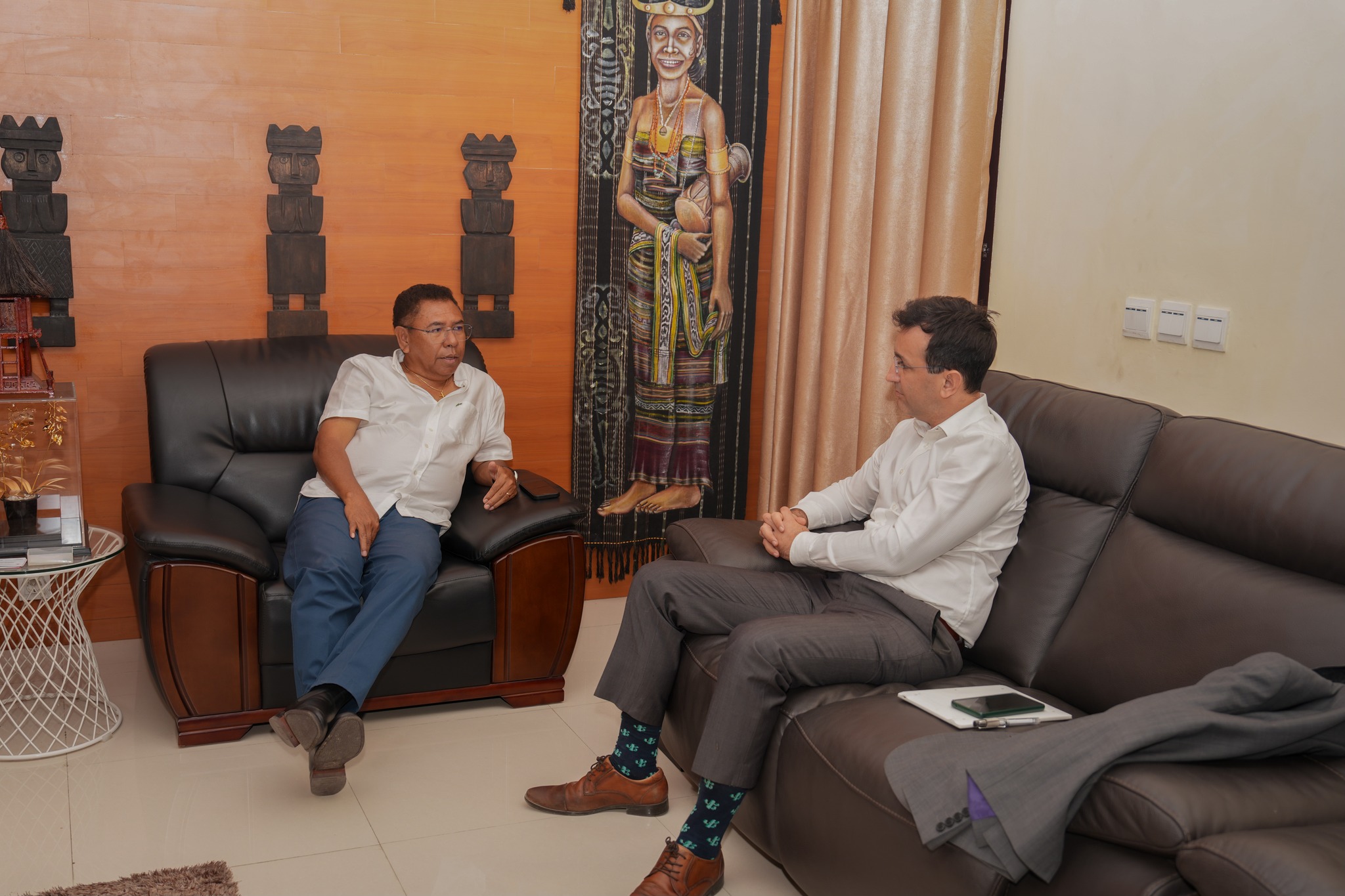 𝐌𝐈𝐍𝐈𝐒𝐓𝐑𝐔 𝐎𝐁𝐑𝐀𝐒 𝐏Ú𝐁𝐋𝐈𝐊𝐀𝐒 𝐄𝐍𝐊𝐎𝐍𝐓𝐑𝐔 𝐇𝐎 𝐑𝐄𝐏𝐑𝐄𝐙𝐄𝐍𝐓𝐀𝐍𝐓𝐄 𝐁𝐀𝐍𝐊𝐔 𝐌𝐔𝐍𝐃𝐈Á𝐋 𝐈𝐇𝐀 𝐓𝐈𝐌𝐎𝐑-𝐋𝐄𝐒𝐓𝐄