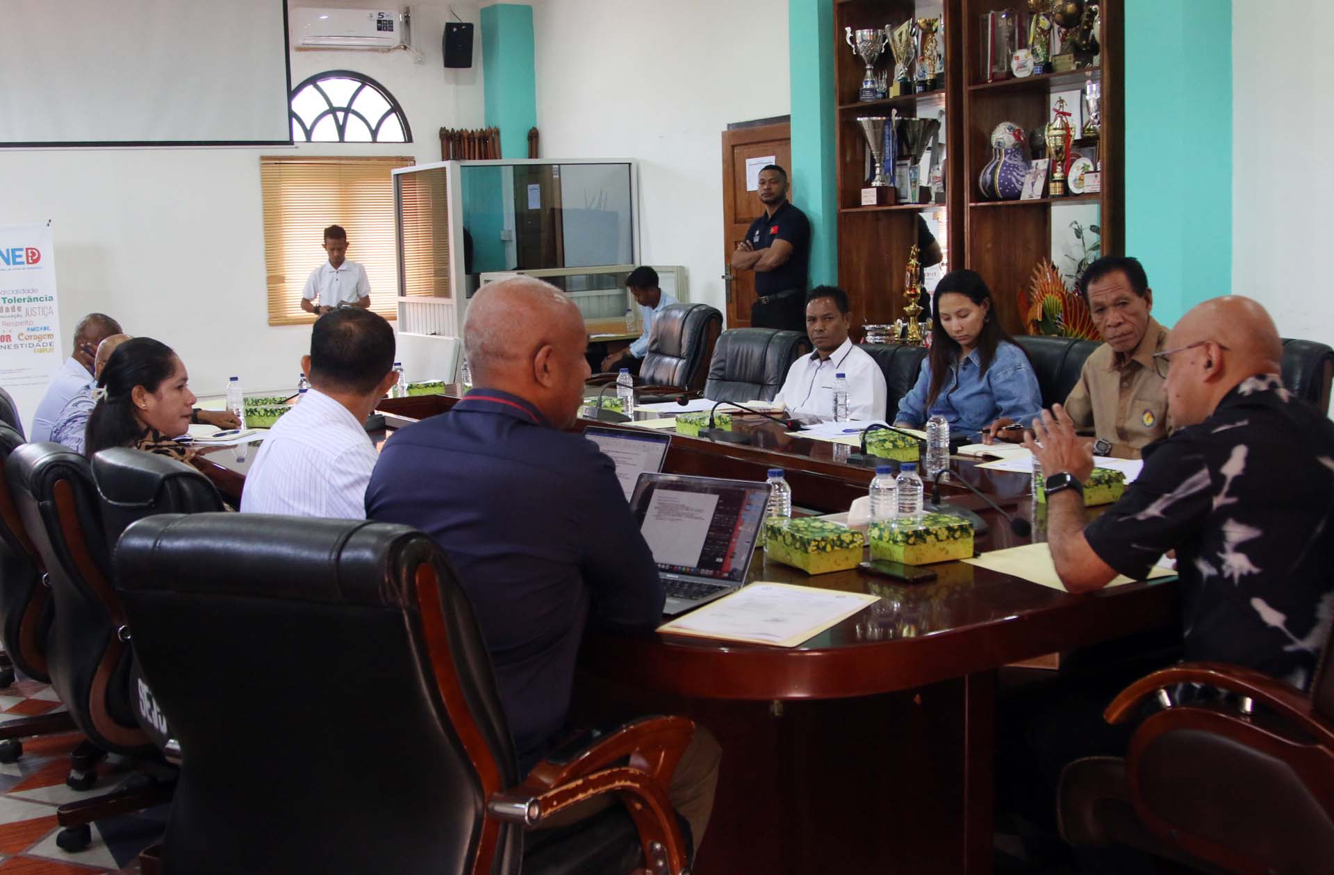 [REUNIAUN KND: MJDAK PREPARA REFORMA LEI NO REKONESIMENTU BA PRESTASAUN DESPORTIVA] 📢 𝗛𝗔𝗠𝗘𝗧𝗜𝗡 𝗜𝗡𝗦𝗧𝗜𝗧𝗨𝗜𝗦𝗔𝗨𝗡 𝗛𝗢𝗗𝗜 𝗗𝗨𝗗𝗨 𝗣𝗥𝗢𝗙𝗜𝗦𝗜𝗢𝗡𝗔𝗟𝗜𝗦𝗠𝗨 𝗜𝗛𝗔 𝗦𝗘𝗧Ó𝗥 𝗗𝗘𝗦𝗣𝗢𝗥𝗧𝗨!