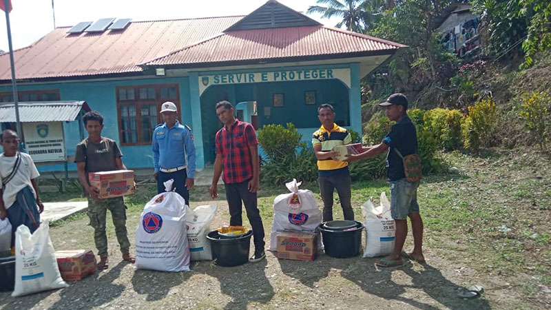 APC APOIU PAKOTE EMERJÉSIA BA VÍTIMA AFETADU UMA KAIN 6 POSTU ADM. HATULIA A