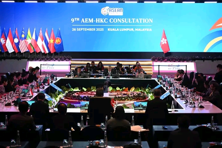 V𝐢𝐬𝐞 𝐌𝐢𝐧𝐢𝐬𝐭𝐫𝐮 𝐊𝐨𝐦𝐞́𝐫𝐬𝐢𝐮 𝐧𝐨 𝐈𝐧𝐝𝐮𝐬𝐭𝐫𝐢𝐚 𝐡𝐚𝐥𝐨 𝐊𝐨𝐧𝐬𝐮𝐥𝐭𝐚𝐬𝐚𝐮𝐧 𝐄𝐬𝐭𝐚𝐝𝐮 𝐌𝐞𝐦𝐛𝐫𝐮 𝐀𝐒𝐄𝐀𝐍