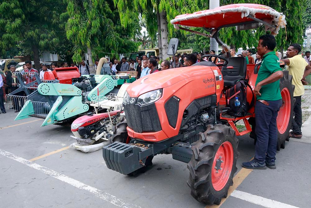 MAPPF SIMBOLIKAMENTE INTREGA MÁKINA, FINI NO AI OAN BÁ AGRIKULTÓR MUNISIPIU SIRA LIU-HUSI DSAM