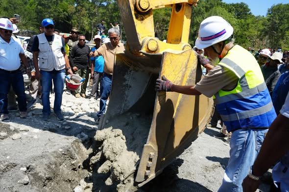 PM LANSA FATUK DAHULUK BA IRRIGASAUN MAUKOLA