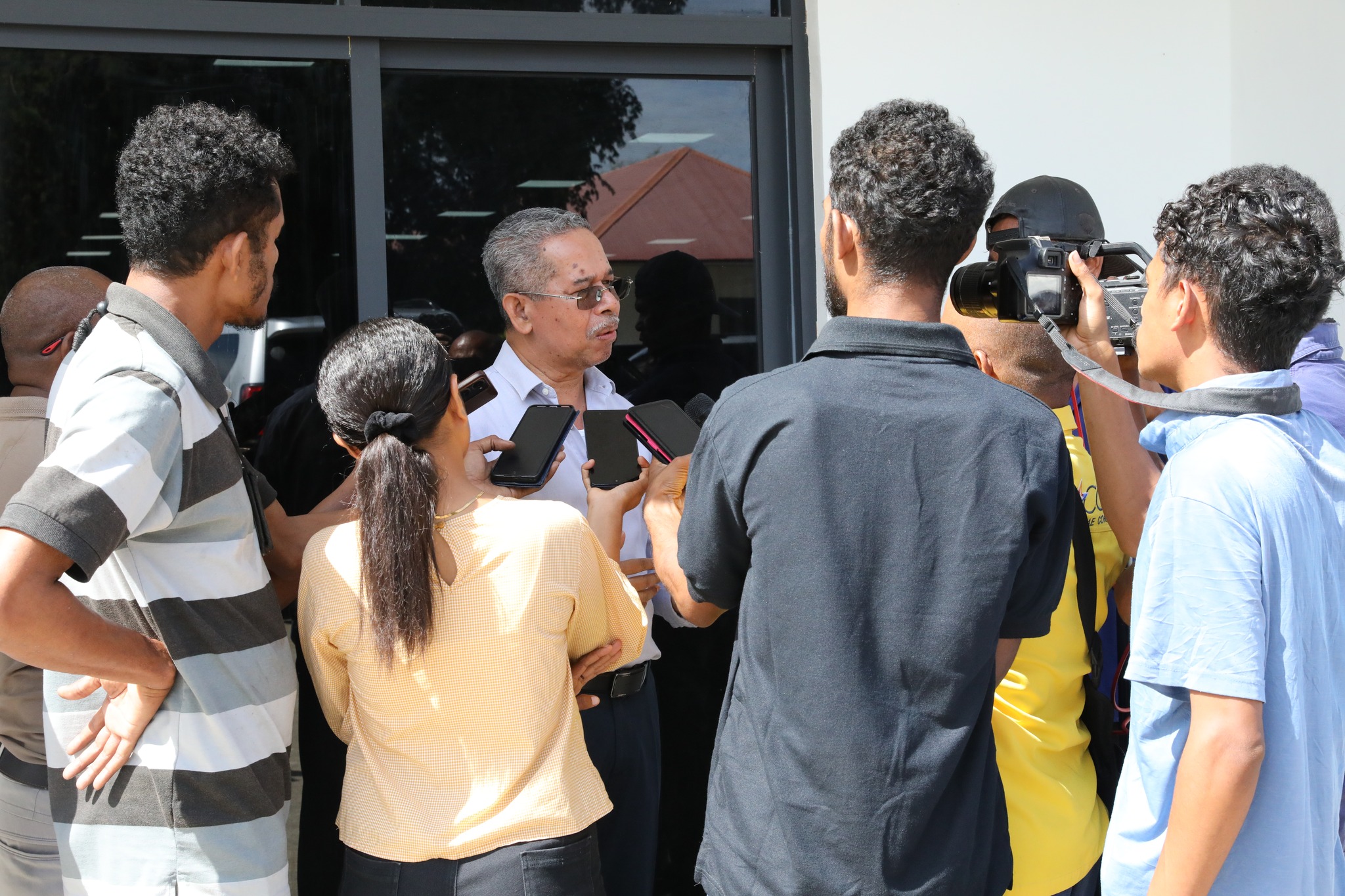 𝐑𝐄𝐔𝐍𝐈𝐀𝐔𝐍 𝐊𝐀𝐅𝐈 𝐈𝐇𝐀 𝐎𝐄𝐊𝐔𝐒𝐈 𝐀𝐏𝐑𝐎𝐕𝐀 𝐏𝐑𝐎𝐉𝐄𝐓𝐔 𝐒𝐈𝐑𝐀 𝐈𝐇𝐀 𝐋𝐈𝐍̃𝐀 𝐌𝐈𝐍𝐈𝐒𝐓𝐄𝐑𝐈𝐀𝐈𝐒.