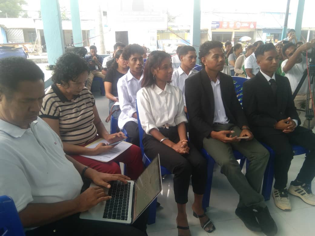 Loron 5 December 2025 sai momentu importante iha Kuluhun, Dili! Association of Solidarity Brothers (AIS), hamutuk ho MJDAC (Ministry of Youth, Sport, Art and Culture), lansa oficiál ona Programa "Youth Digital Health Educatio