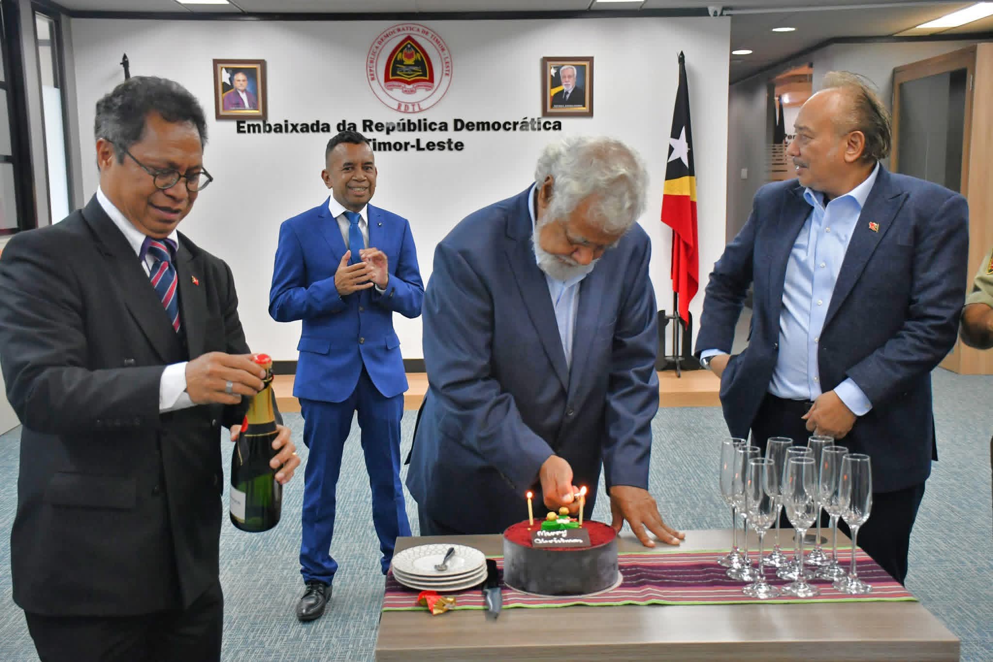 𝐕𝐢𝐬𝐞-𝐏𝐌 𝐚𝐤𝐨𝐦𝐩𝐚𝐧̃𝐚 𝐏𝐌 𝐯𝐢𝐳𝐢𝐭𝐚 𝐞𝐦𝐛𝐚𝐢𝐱𝐚𝐝𝐚 𝐓𝐋 𝐢𝐡𝐚 𝐉𝐚𝐤𝐚𝐫𝐭𝐚