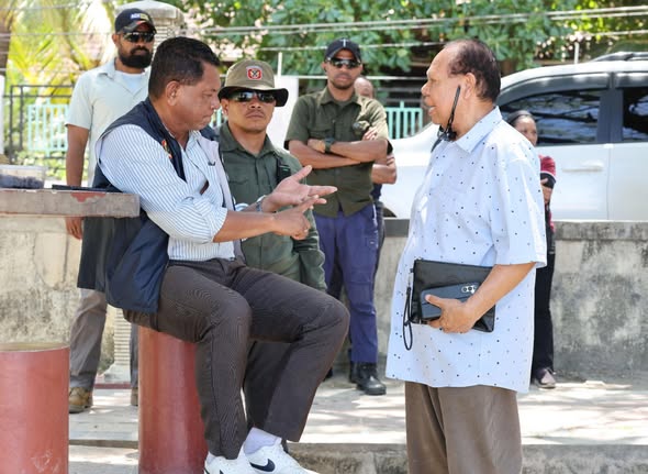 Sekretáriu Estadu Asuntu Toponímia no Organizasaun Urbana (SEATOU), Germano Santa Brites Dias, foin lalais tuun direta foti medida rigurózu hodi fó hanoin ba negósiante liuliu ba Hotel no Restaurante sira ne’ebé okupa rai-hen