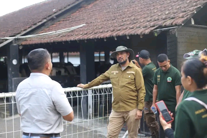 𝗗𝗲𝗹𝗲𝗴𝗮𝘀𝗮𝘂𝗻 𝗦𝗘𝗞𝗼𝗼𝗽 𝗩𝗶𝘇𝗶𝘁𝗮 𝗦𝗲𝗻𝘁𝗿𝘂 𝗣𝗿𝗼𝗱𝘂𝘀𝗮𝘂𝗻 𝗞𝗮𝗿𝗮𝘂 𝗦𝘂𝘀𝘂𝗯𝗲𝗻 𝗶𝗵𝗮 𝗕𝗮𝗻𝘆𝘂𝘄𝗮𝗻𝗴𝗶, 𝗜𝗻𝗱𝗼𝗻é𝘇𝗶𝗮.