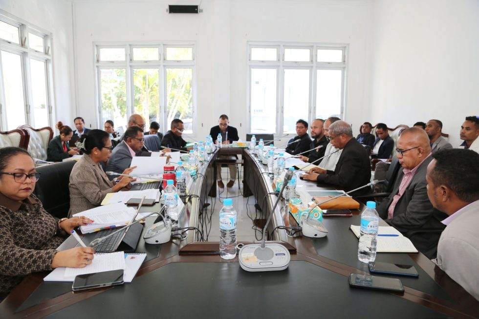 Komisaun G Parlamentu Nasionál. hala’o Audénsia Públika ho Sekretária Estadu Komunikasaun Sosiál – SEKOMS