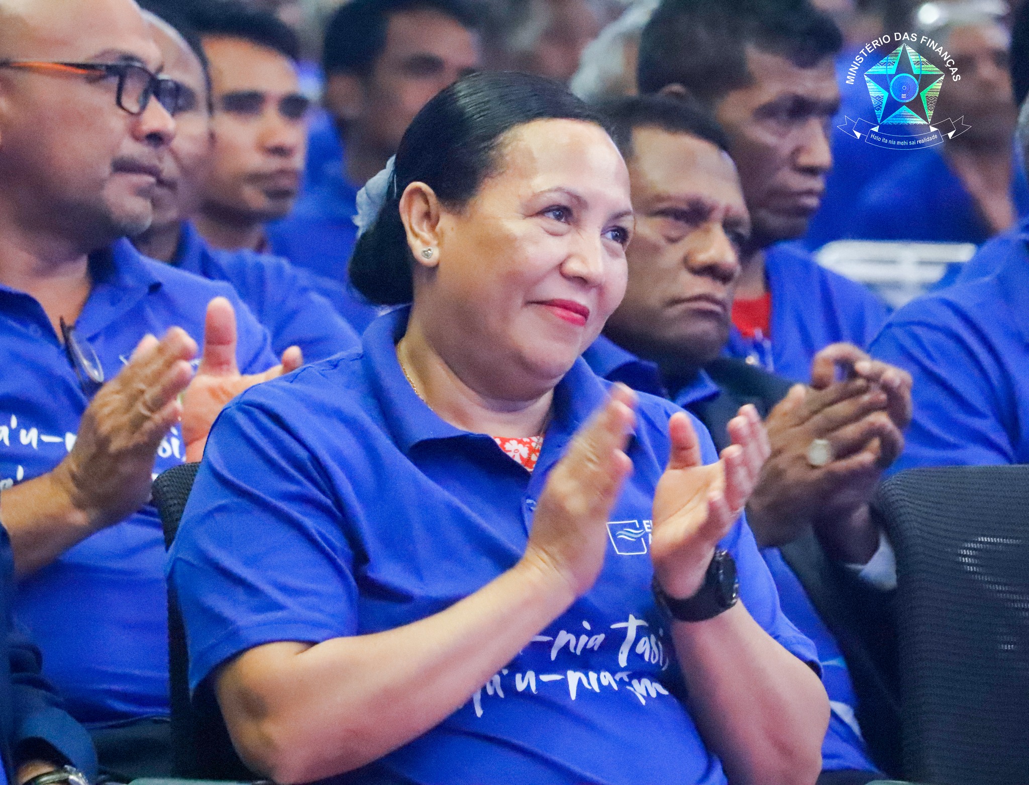 𝐌𝐅 𝐏𝐀𝐑𝐓𝐈𝐒𝐈𝐏𝐀 𝐏𝐎𝐋Í𝐓𝐈𝐊𝐀 𝐄𝐊𝐎𝐍Ó𝐌𝐈𝐀 𝐀𝐙𝐔𝐋 𝐇𝐎 𝐋Í𝐃𝐄𝐑 𝐊𝐎𝐌𝐔𝐍𝐈𝐓Á𝐑𝐈𝐔𝐒