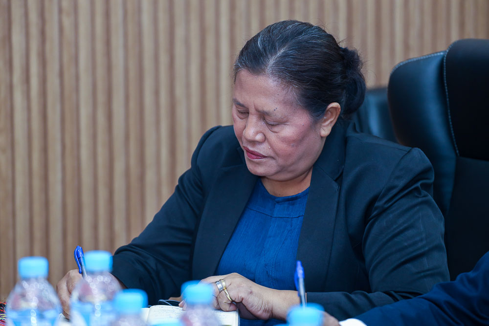 𝐕𝐈𝐒𝐄-𝐌𝐈𝐍𝐈𝐒𝐓𝐑𝐀 𝐅𝐈𝐍𝐀𝐍𝐒𝐀𝐒 𝐄𝐍𝐊𝐎𝐍𝐓𝐑𝐔 𝐇𝐎 𝐏𝐑𝐄𝐙𝐈𝐃𝐄𝐍𝐓𝐄 𝐏𝐀𝐑𝐋𝐀𝐌𝐄𝐍𝐓𝐔 𝐍𝐀𝐒𝐈𝐎𝐍𝐀𝐋